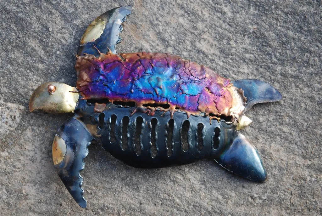 Recycled tin turtle small